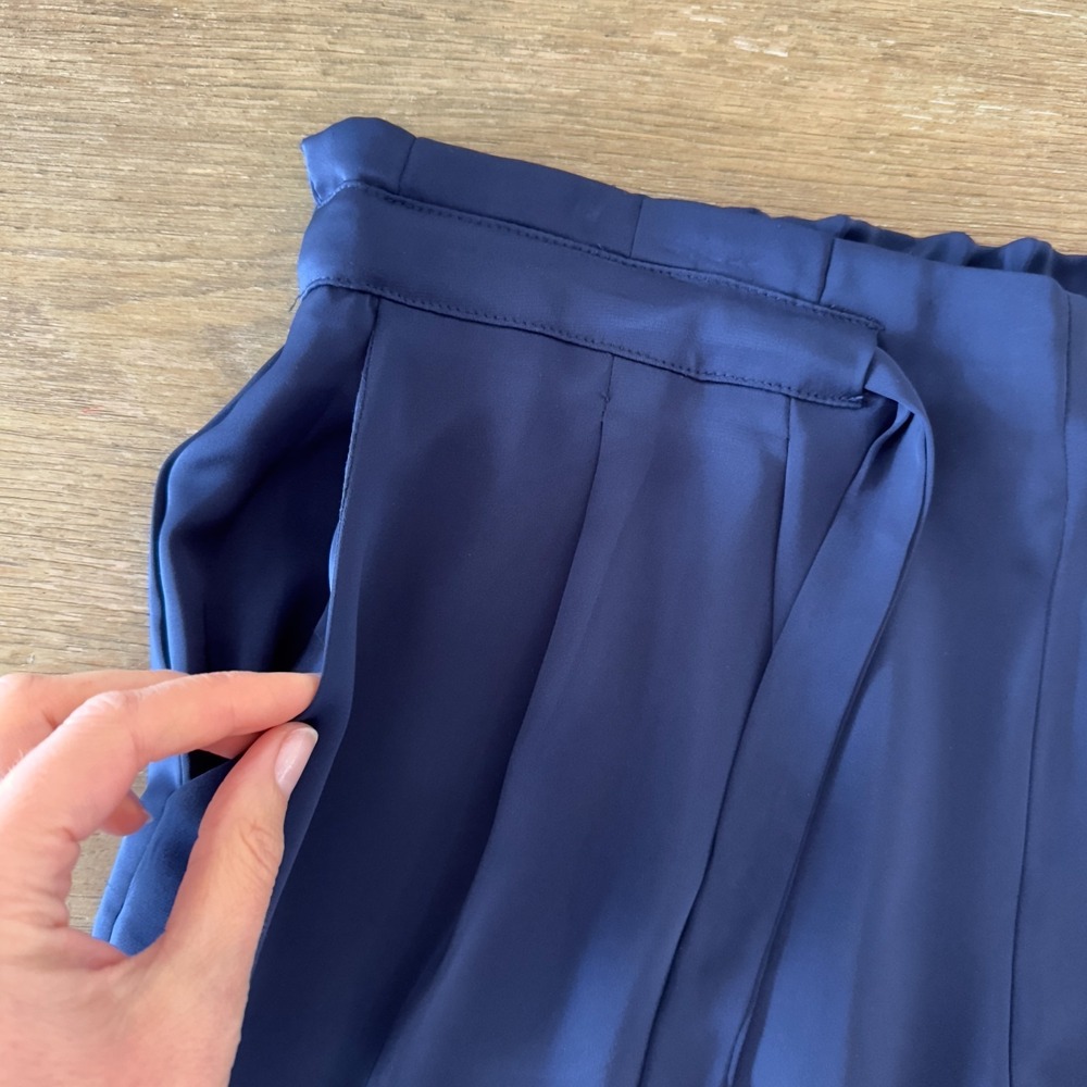 Ramy Brook Satin Elevated Utility Cargo Pants-Navy-Paperbag Waist-Sz M-RRP $295 - Picture 6 of 16